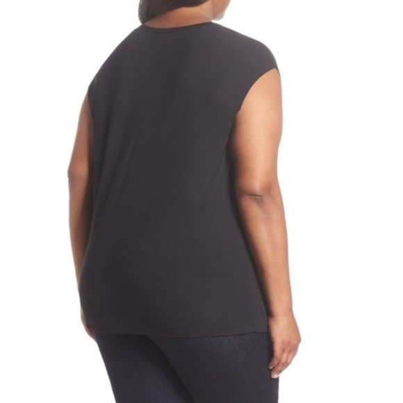 Sejour Twisted Front Top (Plus Size) - Picture 2 of 2